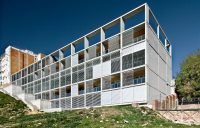 Guardería y hogar para ancianos en Hospitalet de Llobregat